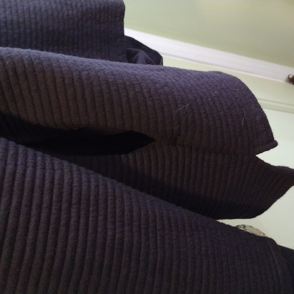 Men's Reaction Kenneth Cole Large black ribbed long sleeved shirt - Picture 7 of 10